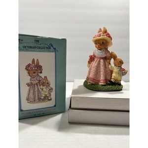 The Victorian Collection Figurine- Beatrice Easter‎ and Walter Bunny 1995